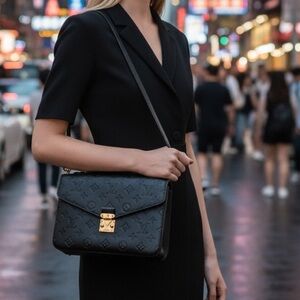 Black crossbody bag